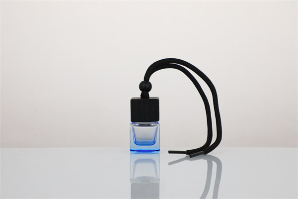 玻璃香薰瓶生產(chǎn)廠家